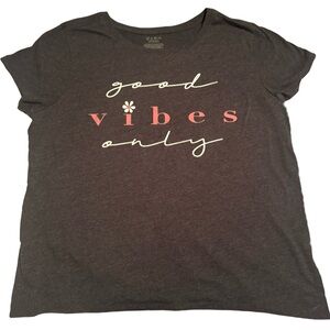 Good Vibes Only Women’s Gray Shirt size XL EUC
